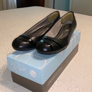 Size 7 black wedges from life stride